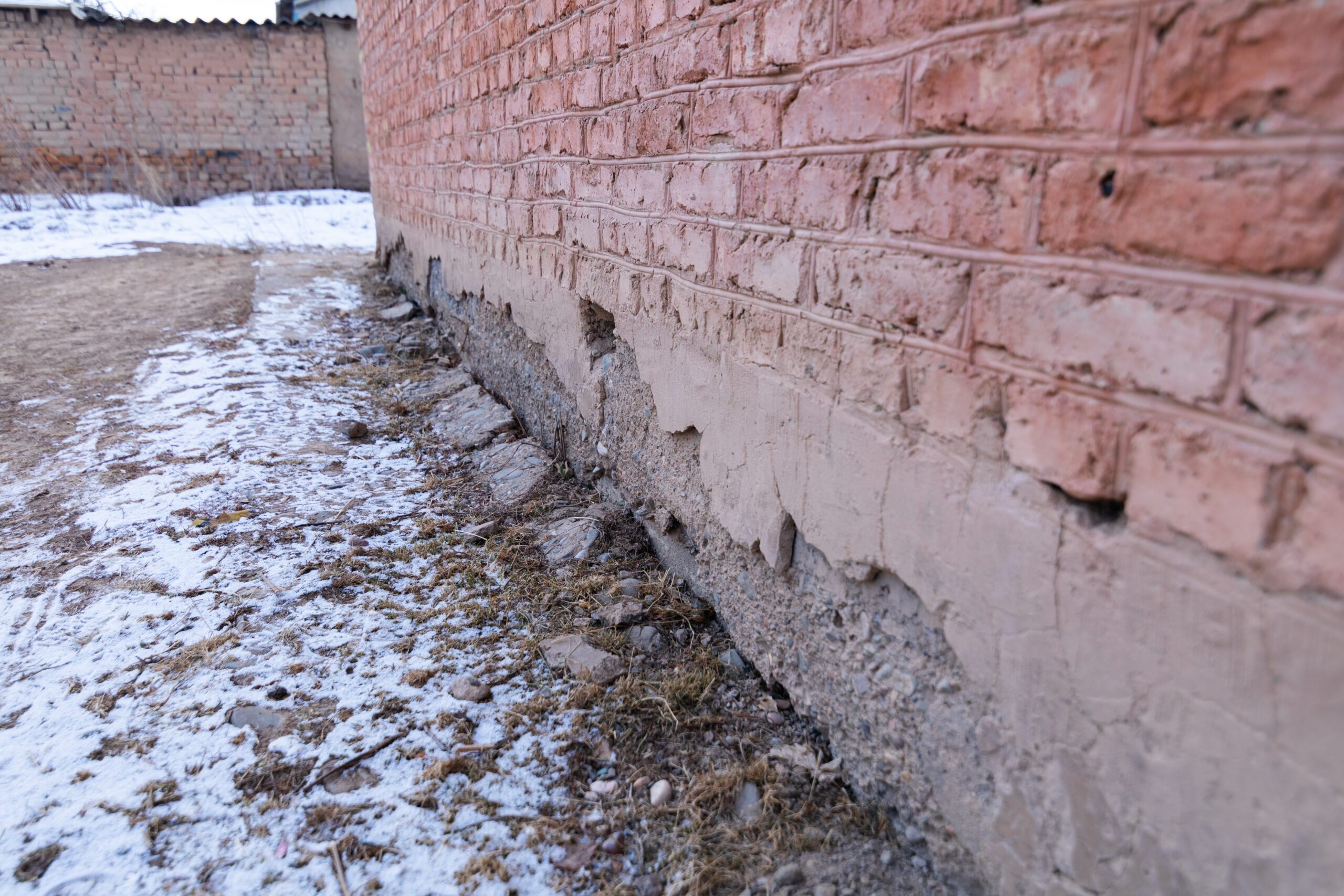 The LongTerm Effects, Risks, and Dangers Of Water Leaks WellDone Inc.(00)